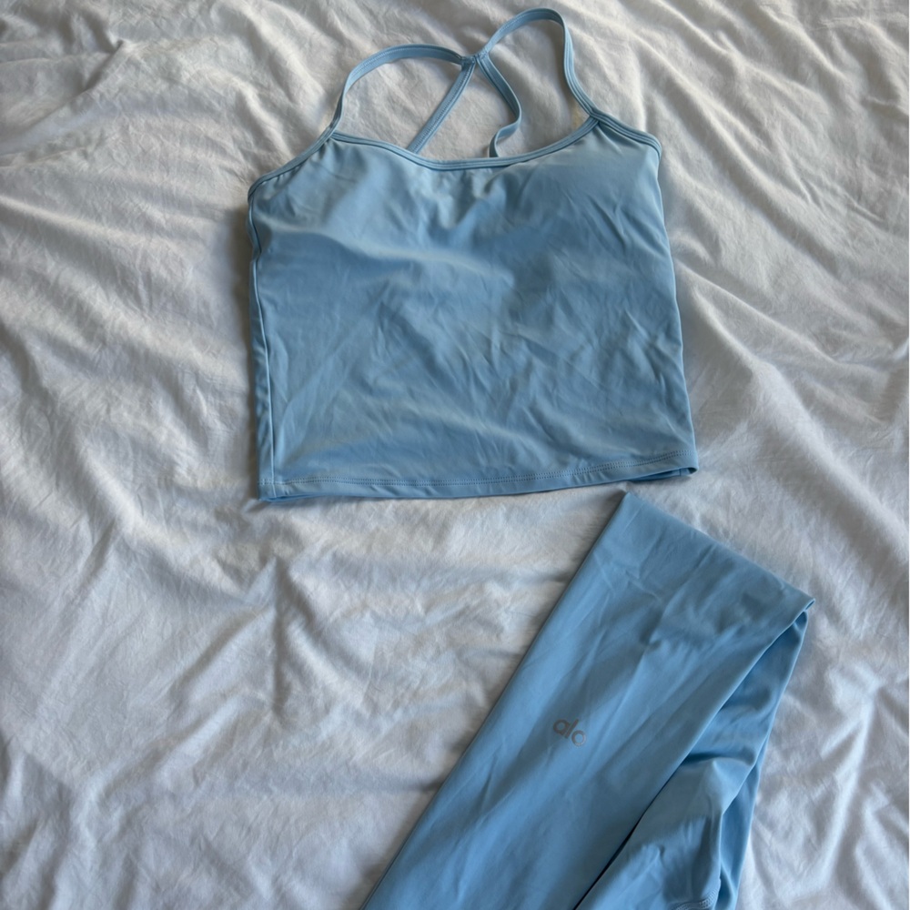 ALO Yoga Light Blue Set